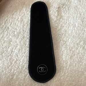 Chanel comb holder got it as a gift 🤗